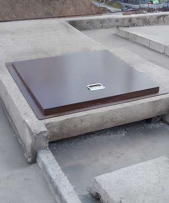 Металлический люк